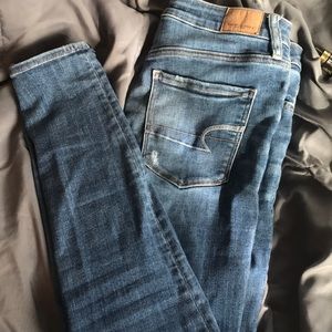 Super cute high rise jeans